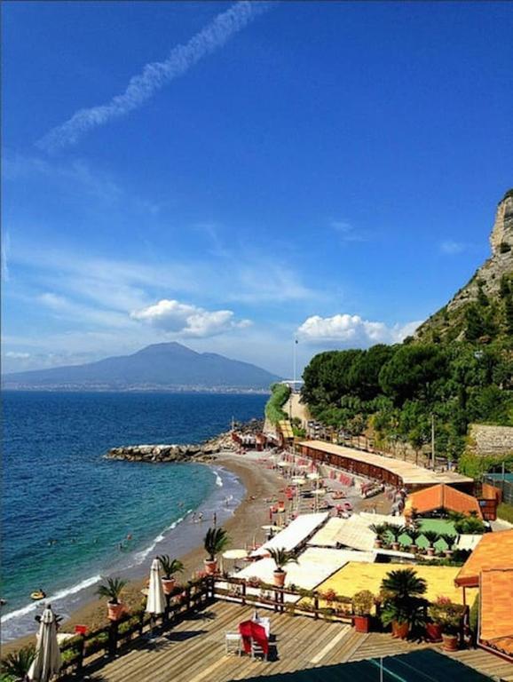 Villa Bikini On Sorrento Coast ヴィーコ・エクエンセ エクステリア 写真
