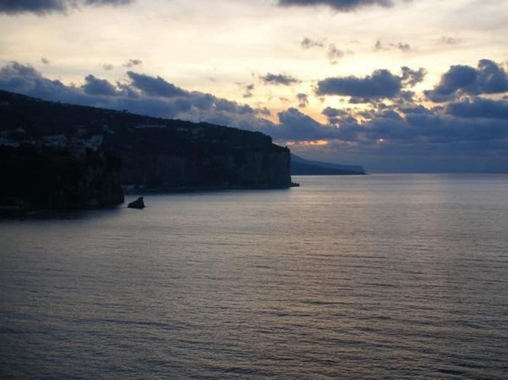 Villa Bikini On Sorrento Coast ヴィーコ・エクエンセ エクステリア 写真