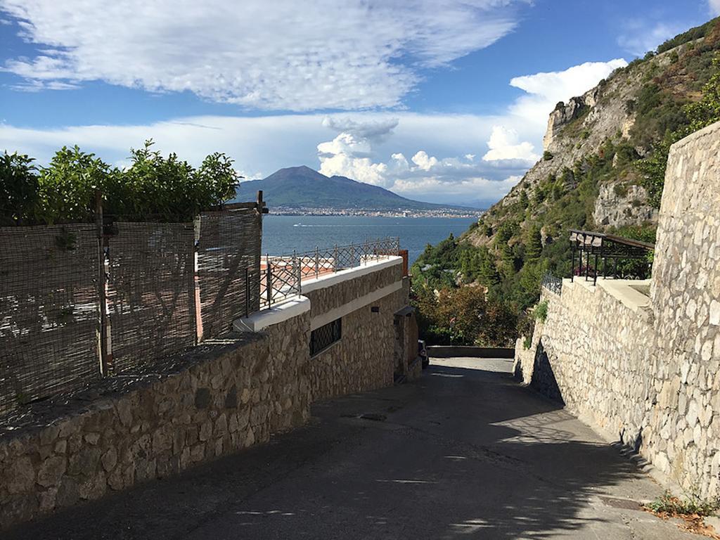 Villa Bikini On Sorrento Coast ヴィーコ・エクエンセ エクステリア 写真